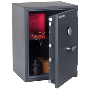 Chubbsafes-Senator-Graded-Security-safe-with-Fire-Resistance-Model-3K